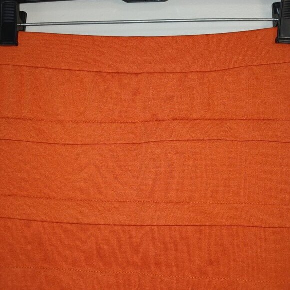 BASIC HOUSE ORANGE WIDE RIBBED MINI SKIRT, PULL ON, SIZE MEDIUM, WOMENS - Picture 2 of 4